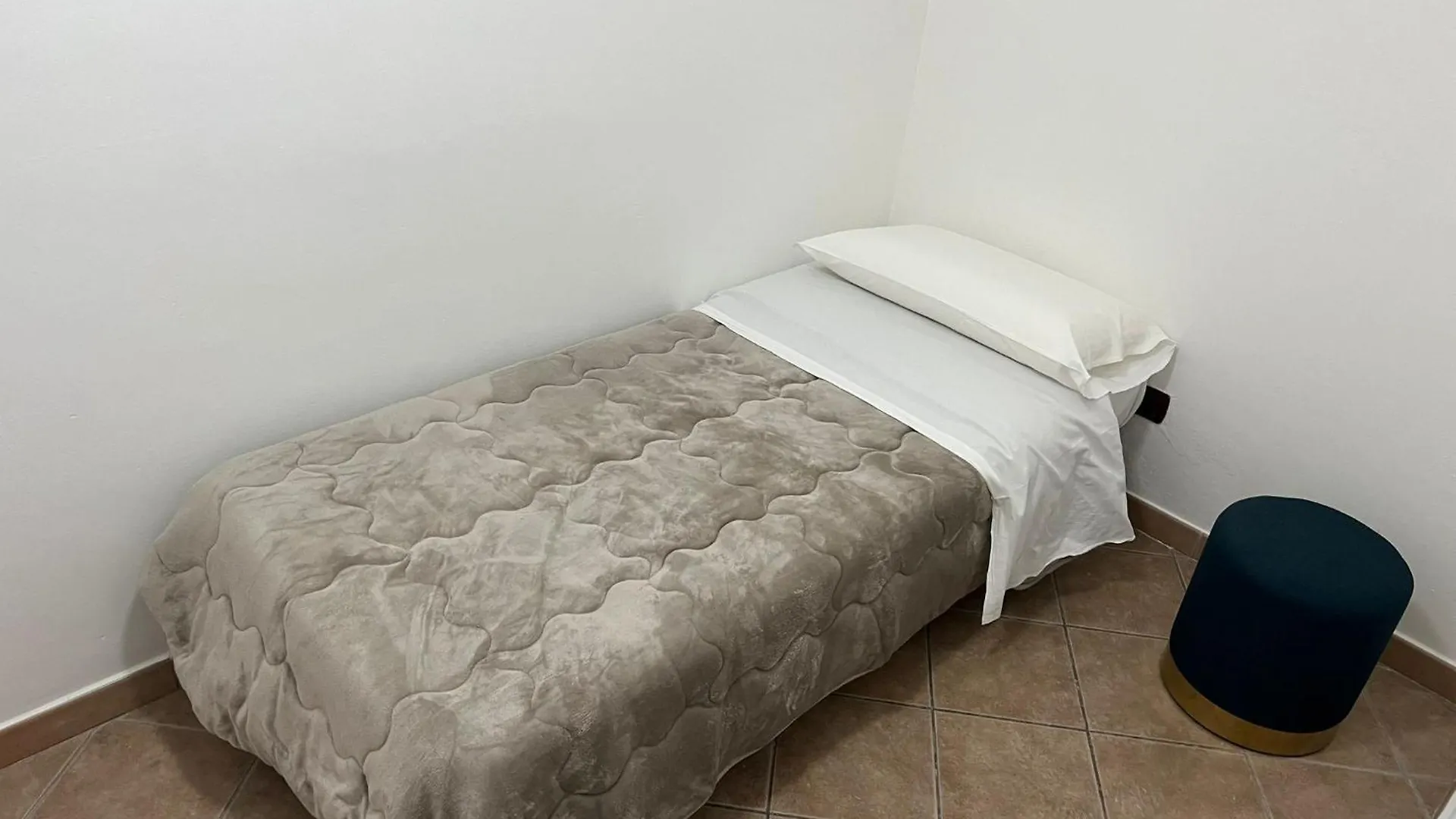 La Porta Di Alba Bed & Breakfast Palermo 0*,